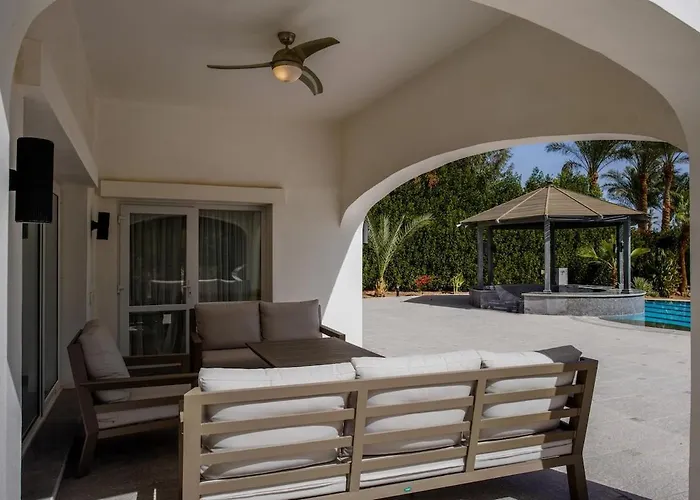 Villa Dream Retreat - Private & Pool -white Hurghada