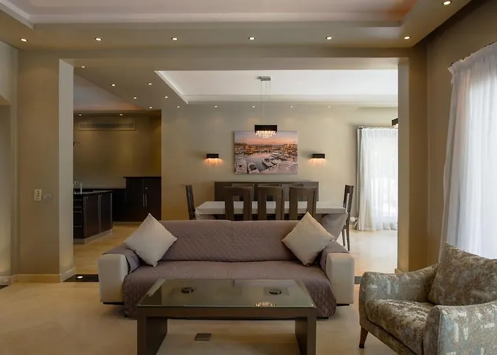 Villa Dream Retreat - Private & Pool -white *