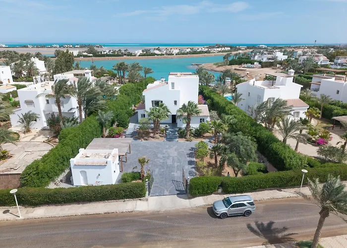 Villa Dream Retreat - Private & Pool -white *