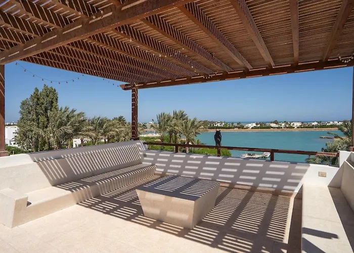 Villa Dream Retreat - Private & Pool -white *